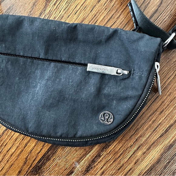 lululemon athletica Black All Night Micro Festival Crossbody Sling bag - Picture 3 of 14